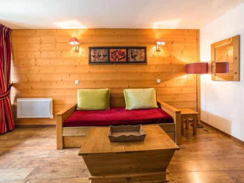 Brides-les-Bains Appartement | Studio équipé avec balcon, proche thermes et centre, calme - FR-1-512-233