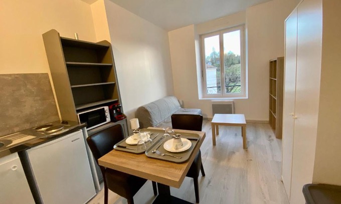 Conflans-en-Jarnisy Appartement | Studio 102 Immeuble persévérance