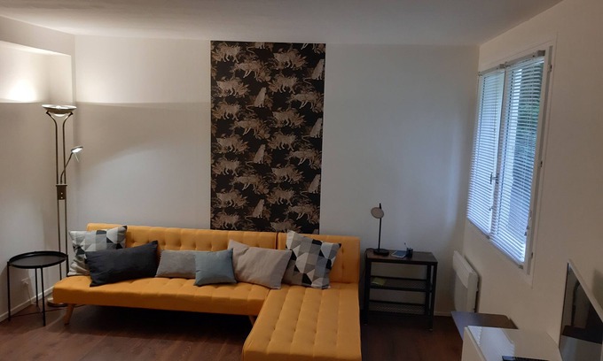 Noisy-sur-Ecole Appartement | Studio 2/3 personnes au coeur de la forêt des 3 Pignons