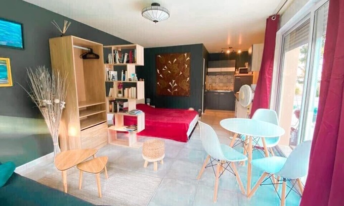 Baron Appartement | studio 2/4 pers-piscine-25mn rocade bordeaux, piscine, entre Bdx et St Emilion