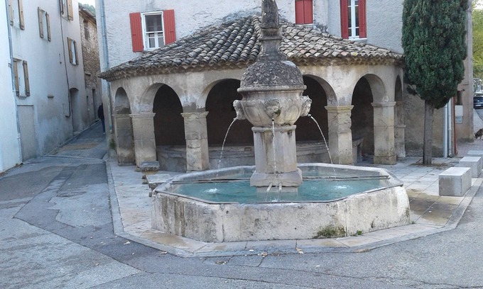 Mollans-sur-Ouveze Appartement | Studio 2 personnes au pied du Mont Ventoux
