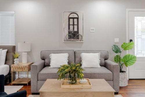 Grant Hill Appartement | Studio 3 Min to Downtown Beaches Freeways Airport