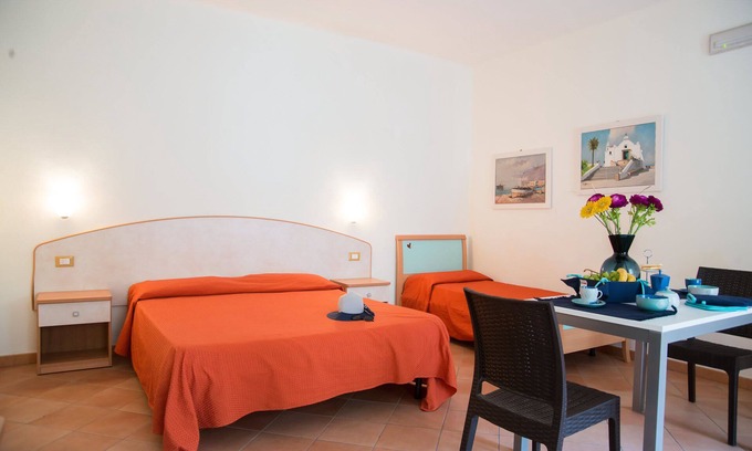 Succhivo Appartement | Studio 4 lits avec piscine chauffée, bain turc, barbecue et parking
