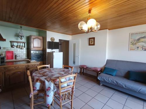 Montgenevre Appartement | Studio 4 pers - Petit prix - Parking, balcon sud - Animaux acceptés - FR-1-445-79