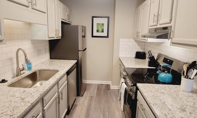 Pine Forest Appartement | Studio 409 ~ Accessible with Premium Wifi
