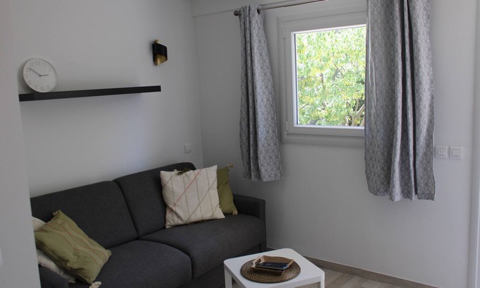 Mollans-sur-Ouveze Appartement | Studio 433 Les Chênes verts