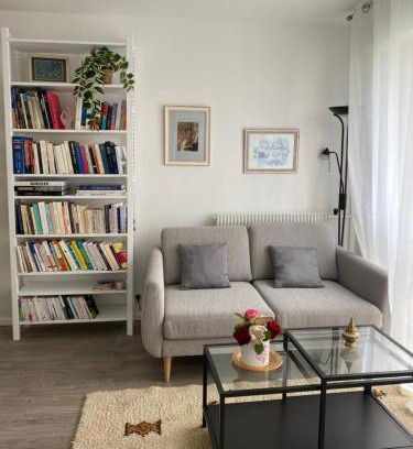 Quartier de l'Ecole-Militaire Appartement | Studio Angela proche Tour Eiffel