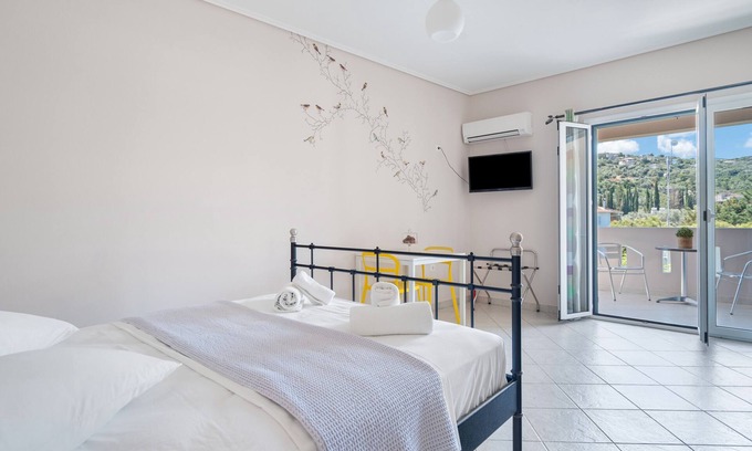 Kalligoni Appartement | Studio 'Alexandros 2 Guests C' avec vue montagne, Wi-Fi et climatisation