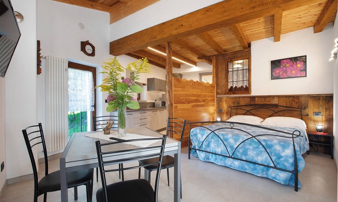 Sarre Appartement | Studio 'Appartamento 2' avec vue sur les montagnes, balcon et Wi-Fi
