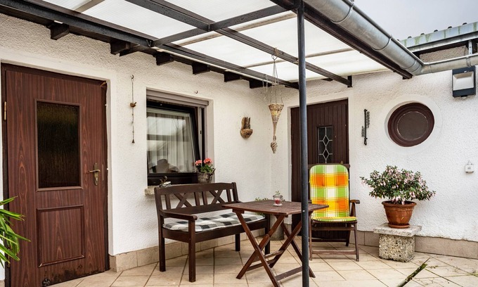 Franken Siedlung Appartement | Studio 'Ferienzimmer Norbi Stralsund' avec terrasse privée et Wi-Fi
