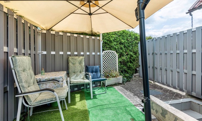 Nittenau Appartement | Studio Apartment 'Gemütliche Ferienwohnung' with Private Garden and Wi-Fi