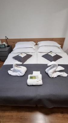 Oberesslingen Appartement | Studio Apartment Nähe S-Bahn inklusive Parkplatz