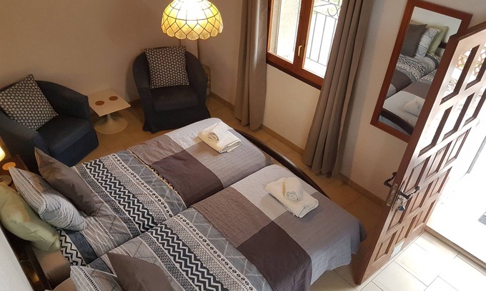 L'Ampolla Appartement | Studio sur petite propriété rurale, à 3 km des plages et des commodités