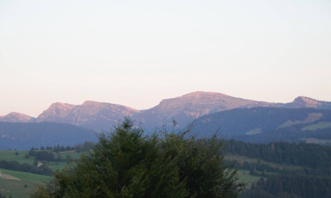 Irsengund Appartement | Studio Apartment 'Traumblick Appartement Oberreute' with Mountain View, Private Terrace and Wi-Fi