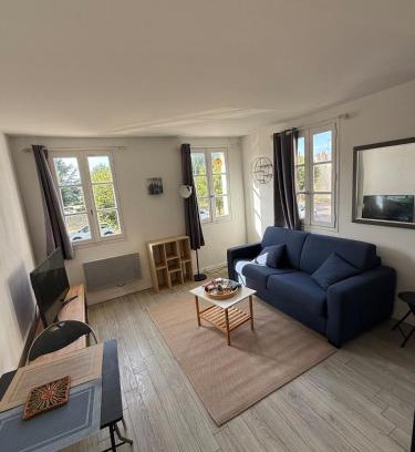 Dives-sur-Mer Appartement | Studio au cœur du village d'arts