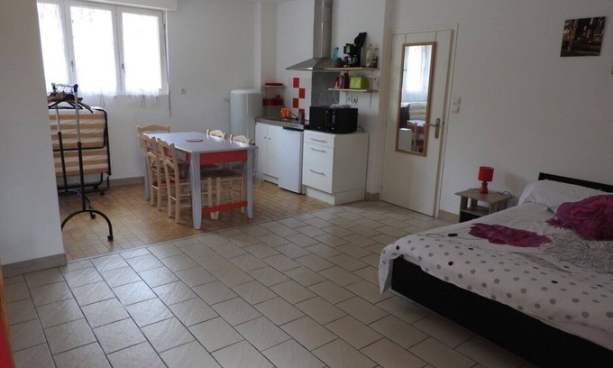 Curemonte Appartement | Loupedegril Studio Bleu