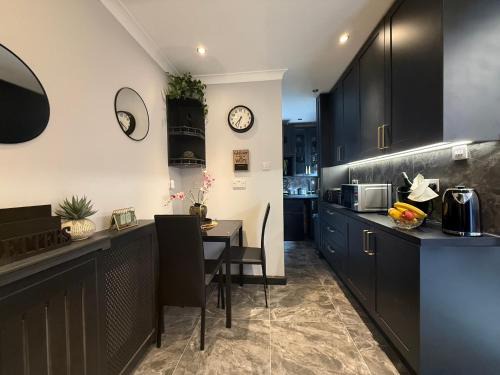 West Bridgford Maison | Studio C - Newly renovated private 1 bed studio near Trent Bridge Cricket Ground and National Water Sports Centre