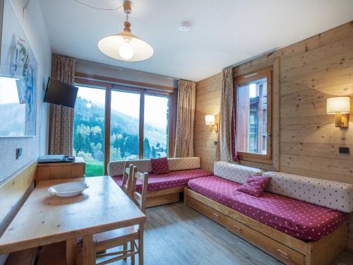 Les Avanchers-Valmorel Appartement | Studio cabine avec terrasse, accès direct aux pistes, idéal familles - FR-1-356-305