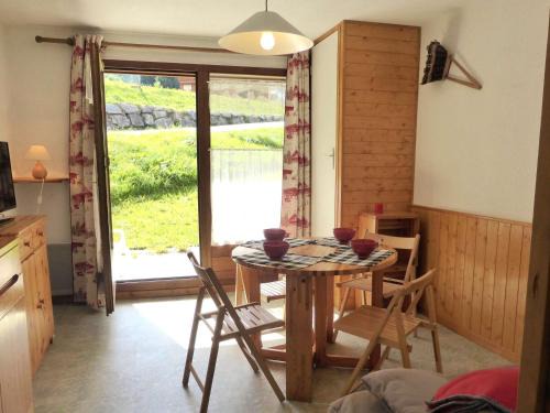 Beaufort Appartement | Studio cabine ensoleillé au pied des pistes avec terrasse, idéal pour famille et randonnées - FR-1-342-192