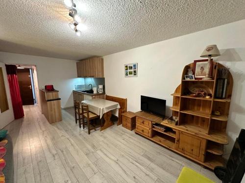 Correncon-en-Vercors Appartement | Studio Cabine avec Jardinet à Corrençon, Navette Gratuite, Proche Village et Pistes de Ski - FR-1-515-52