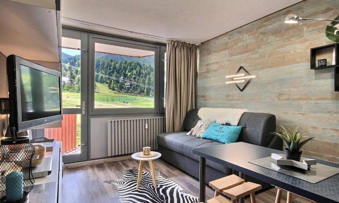 Plagne Centre Appartement | Studio cabine rénové à Plagne Centre avec balcon et proche des pistes - FR-1-455-68