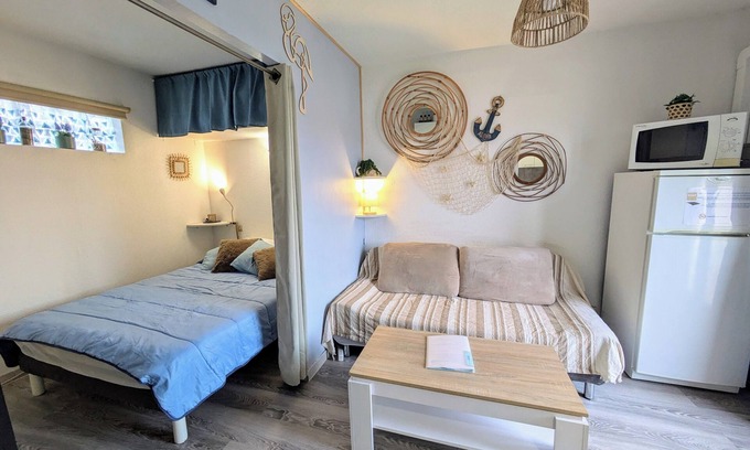Marseillan Appartement | ✦✧ Studio climatisé / Quartier calme / Coin nuit & grande terrasse ✦✧