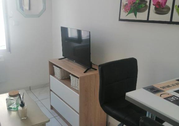 Chaumont Appartement | Studio chaleureux