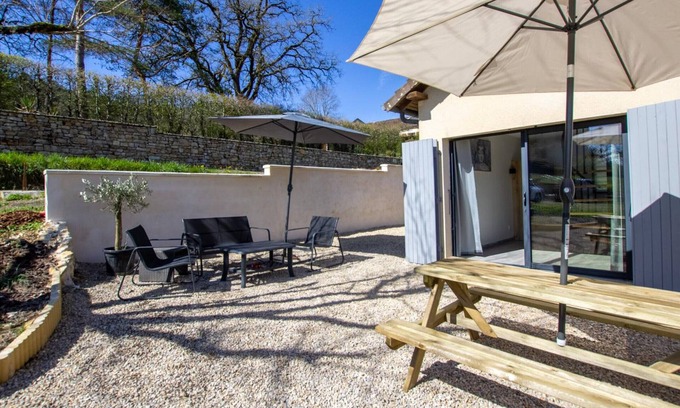 Coly Appartement | Studio Coly-Saint-Amand, studio flat, 2 persons