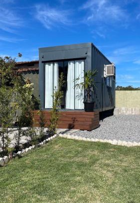Carianos Appartement | Studio Container Aeroporto