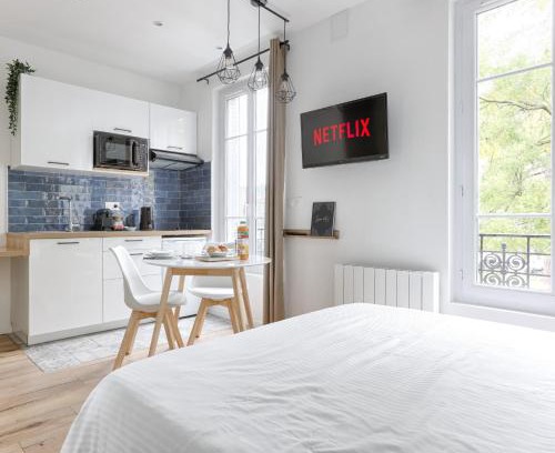 Sucy-en-Brie Appartement | Studio Cosy face gare RER A