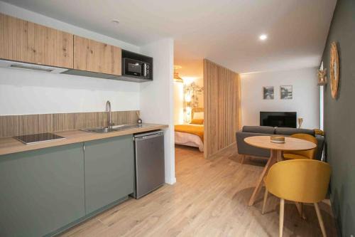 Brantome-en-Perigord Appartement | Studio cosy, neuf, hyper centre