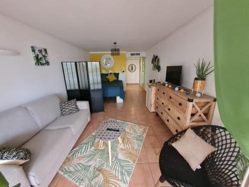 Sainte-Anne Appartement | Studio cosy, vue sur mer villages vacances Sainte anne chèques vacances acceptés