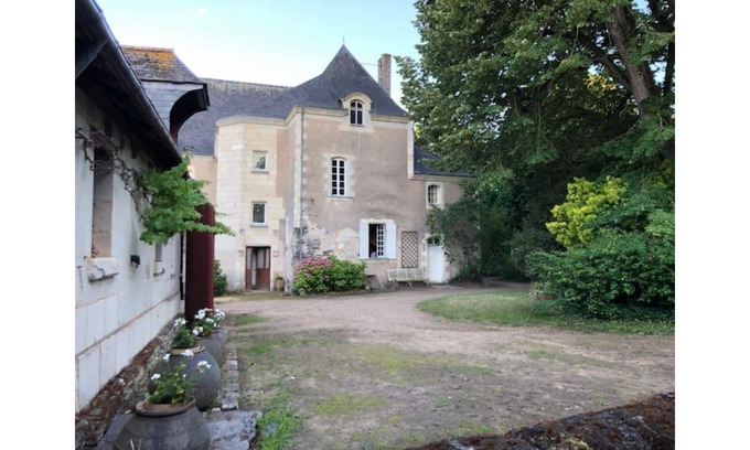 Loire-Authion Appartement | Studio dans manoir XV proche Angers