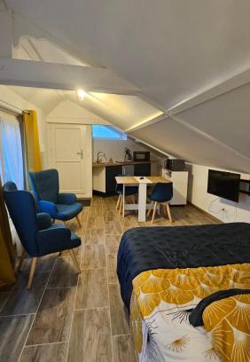 Mortagne-au-Perche Appartement | Studio de l'Hippodrome