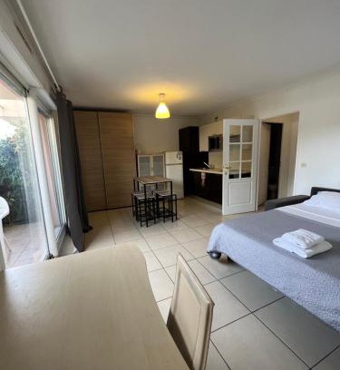 Antibes Appartement | Studio Domaine Juan Flore