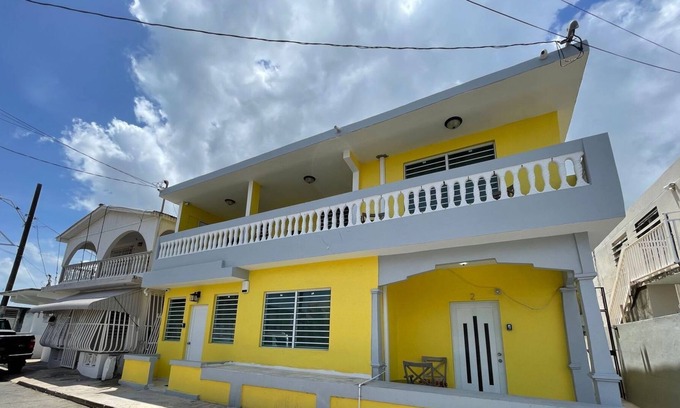 San Juan Maison | Studio, Few Steps To The Ocean in Fishing Village