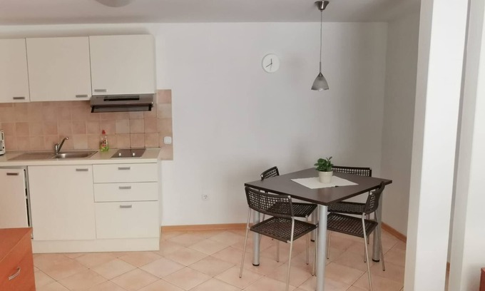 Cres Appartement | Garçonnière avec air conditionné Cres (AS-13312-a)