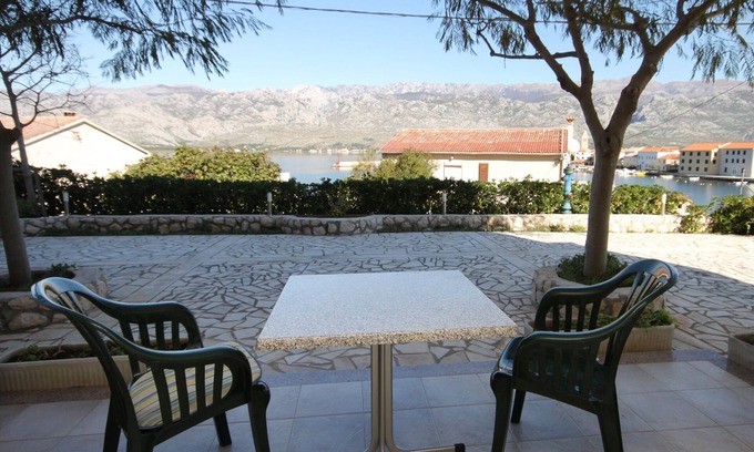 Vinjerac Appartement | Garçonnière avec la terrasse et la vue sur le mer Vinjerac, Zadar (AS-3248-b)