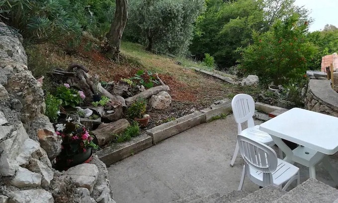 Beli Appartement | Garçonnière avec la terrasse et la vue sur le mer Beli, Cres (AS-22435-b)