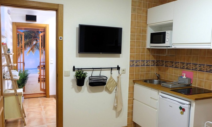 Olhao Appartement | Studio pour deux personnes avec patio/terrasse, climatisation et wifi