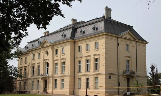 Muncheberg Appartement | Studio - Gustav Seitz Guesthouse