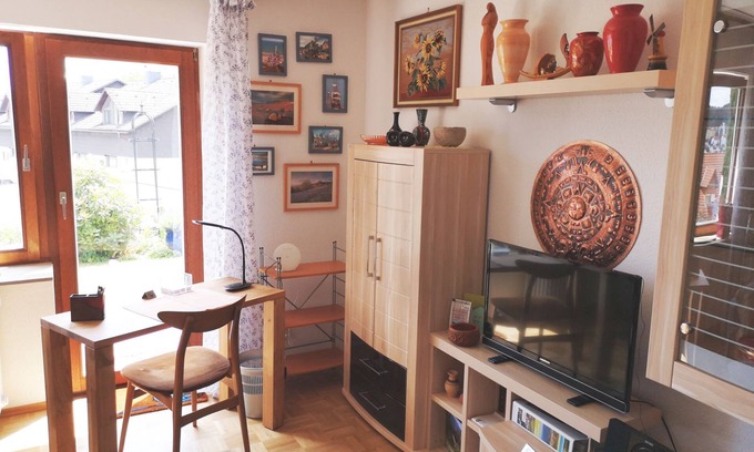 Sankt Georgen im Schwarzwald Appartement | Studio 'Haus Am Waldpark' avec terrasse privée, jardin privé et Wi-Fi