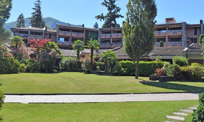 Porto Valtravaglia Appartement | Studio Hermitage-14 by Interhome