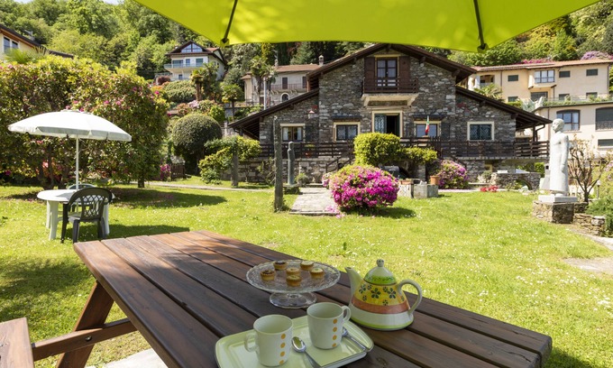 Carciano Chalet De Ski | Studio en chalet avec vue sur le lac Stresa