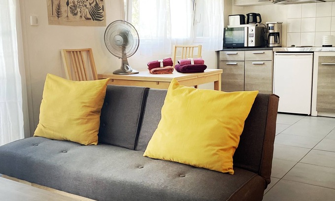 Metz-Tessy Appartement | Studio dans Annecy avec Parking privé. Sillonnez la région et Visitez la ville !