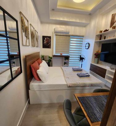 Bacolor Appartement | Studio in Azure with Arayat View