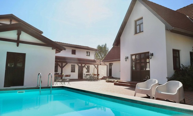 Dargun Appartement | Familienferienwohnung auf urigem Ferienhof