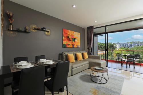Nai Harn Appartement | Studio in NaiHarn Beach Condo by Capital Pro