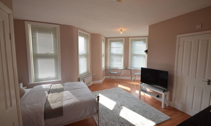 Walthamstow Appartement | Studio in the heart of Walthamstow Village
