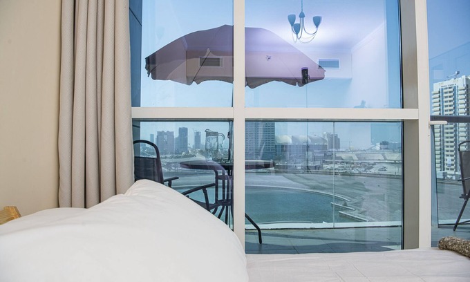 Dubai Sports City Appartement | Studio in the heart of Sports City -great view & amenities!